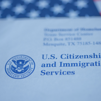 XU HƯỚNG XÉT DUYỆT HỒ SƠ LAO ĐỘNG ĐỊNH CƯ MỸ: USCIS ĐANG ƯU TIÊN ĐIỀU GÌ?